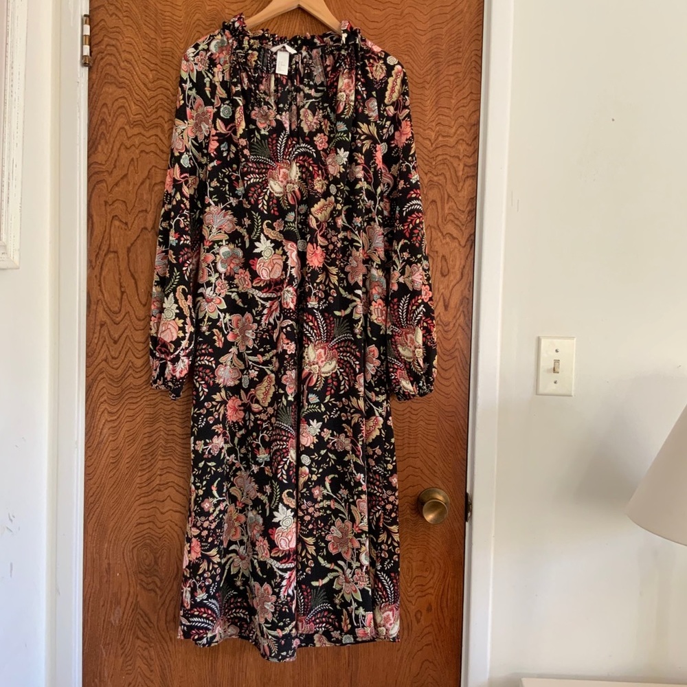 BOGO free! H&M midi Floral Dress